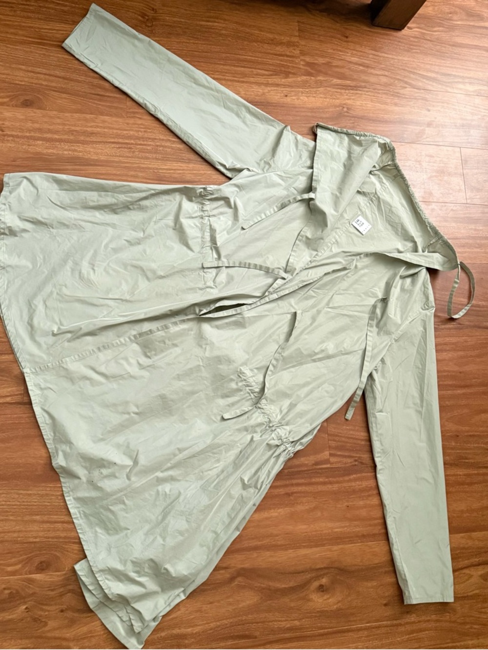Eunhwa Paris Light Sage Jacket Label - Soft Sage Tone